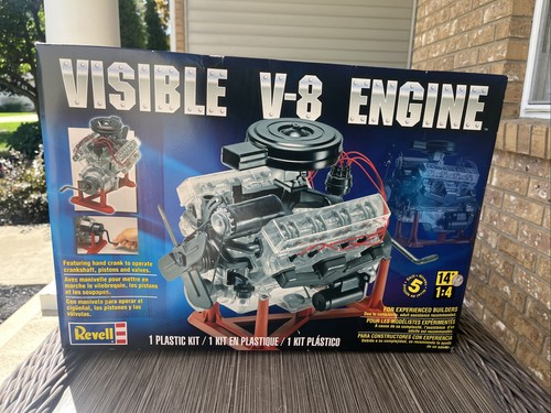 Revell visible engine 1 4 - revell,